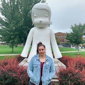 Meet your Posher, Olivia